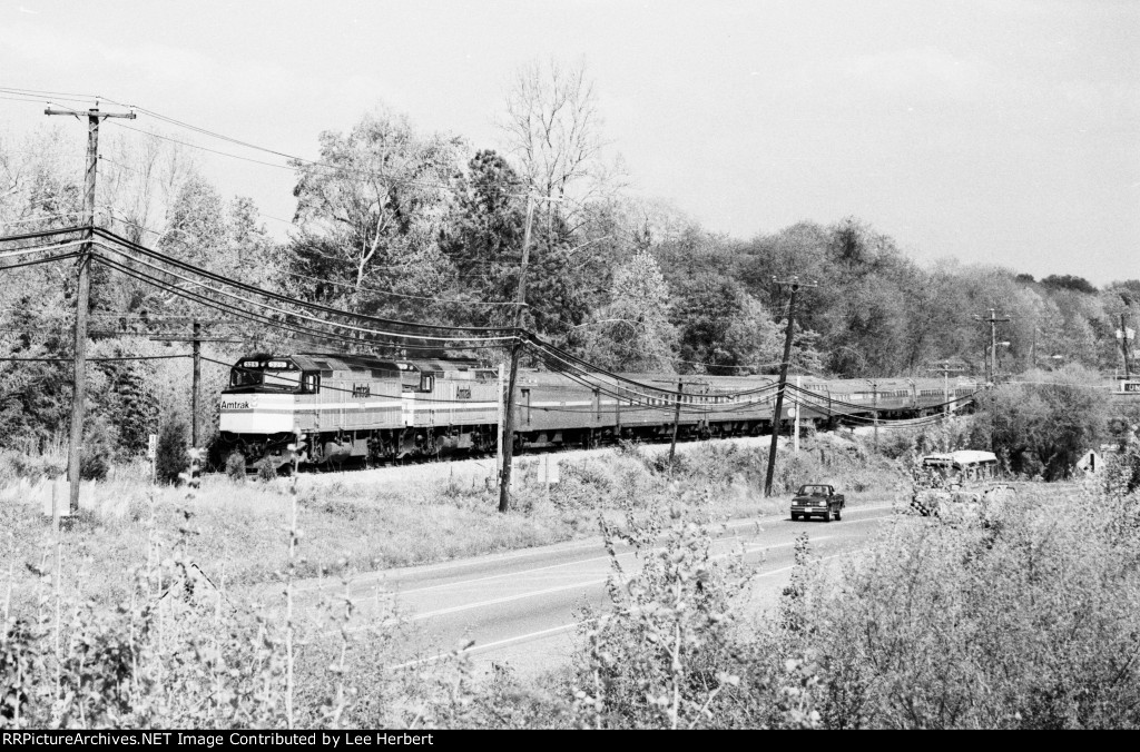 AMTK 325 & 320 on the point of the westbound Cardinal